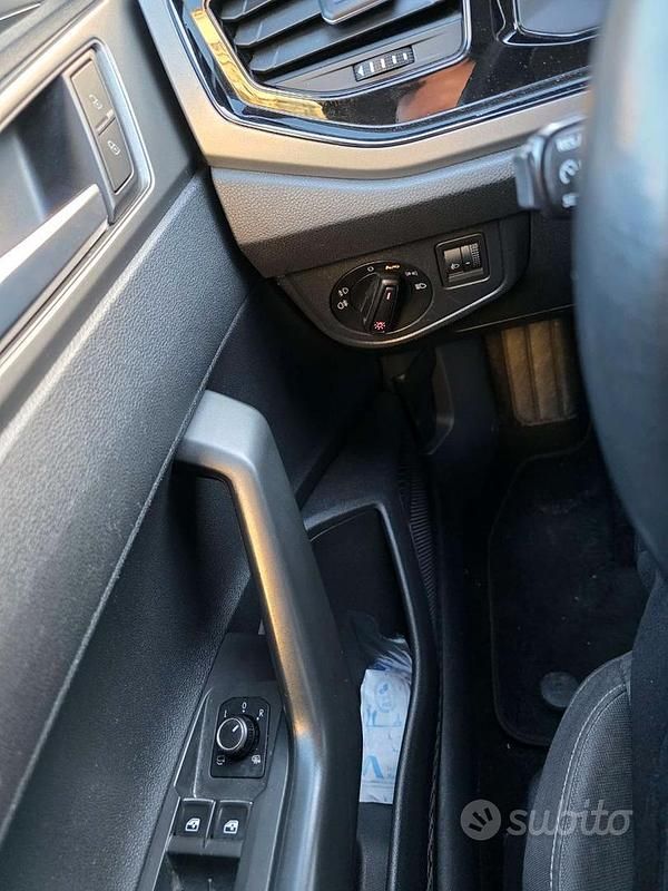 Usata VW Polo Comfortline 90 CV (66 kW) 2018 Grigio Utilitaria