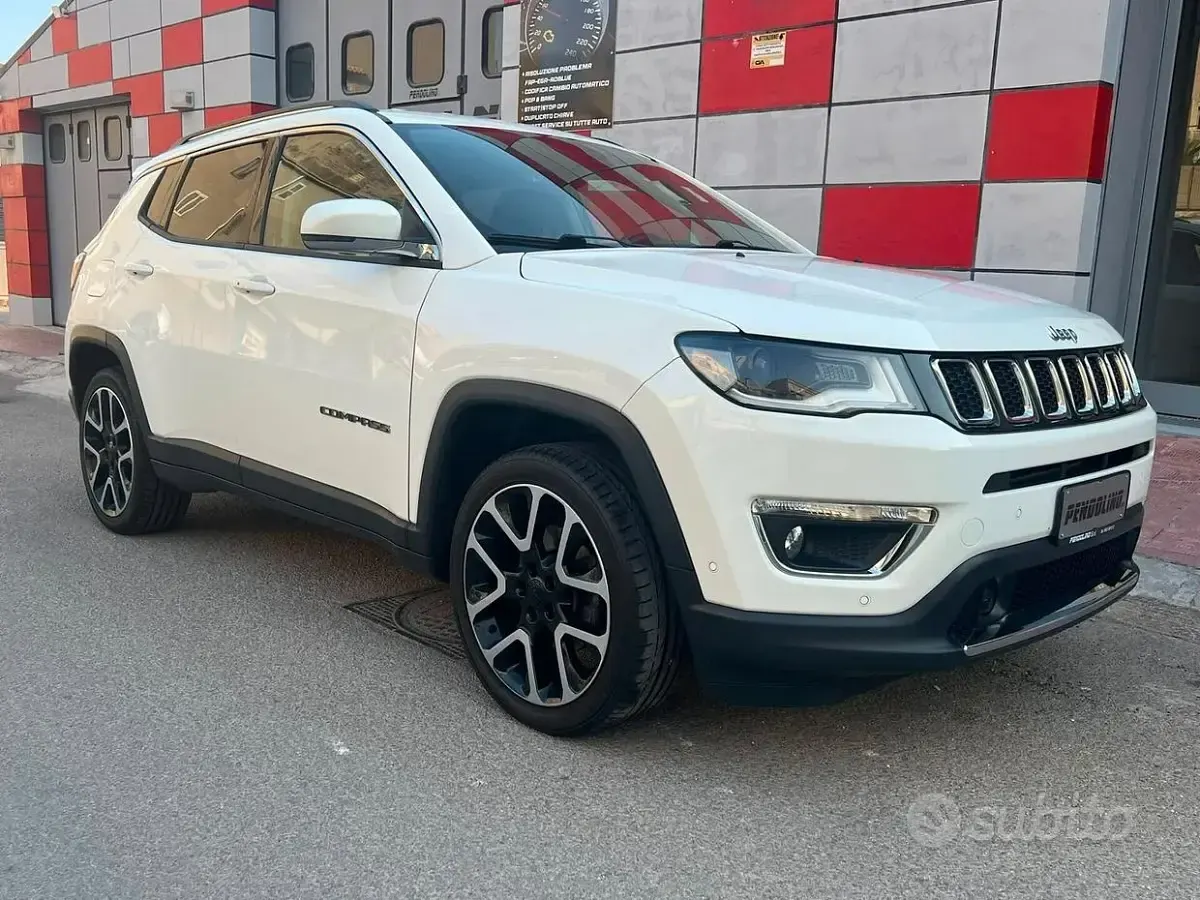 Usata Jeep Compass Limited 140 CV (102 kW) 2018 Bianco SUV