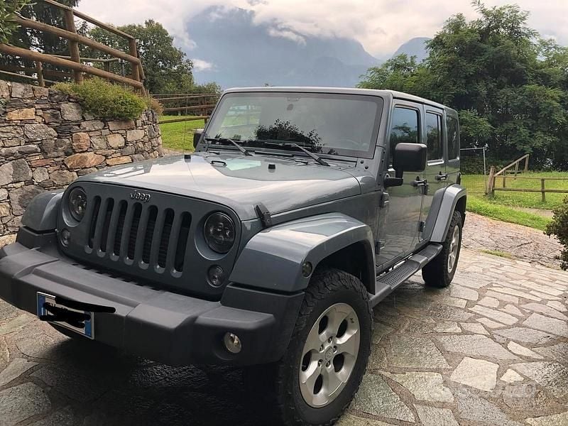 Grigio Usata 2015 Jeep Wrangler SUV | 28.000 € (Super prezzo) - Immagine 1/4