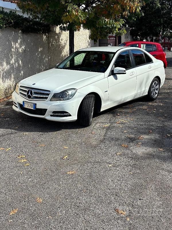 Usata Mercedes C200 150 CV (110 kW) 2012 Bianco Berlina
