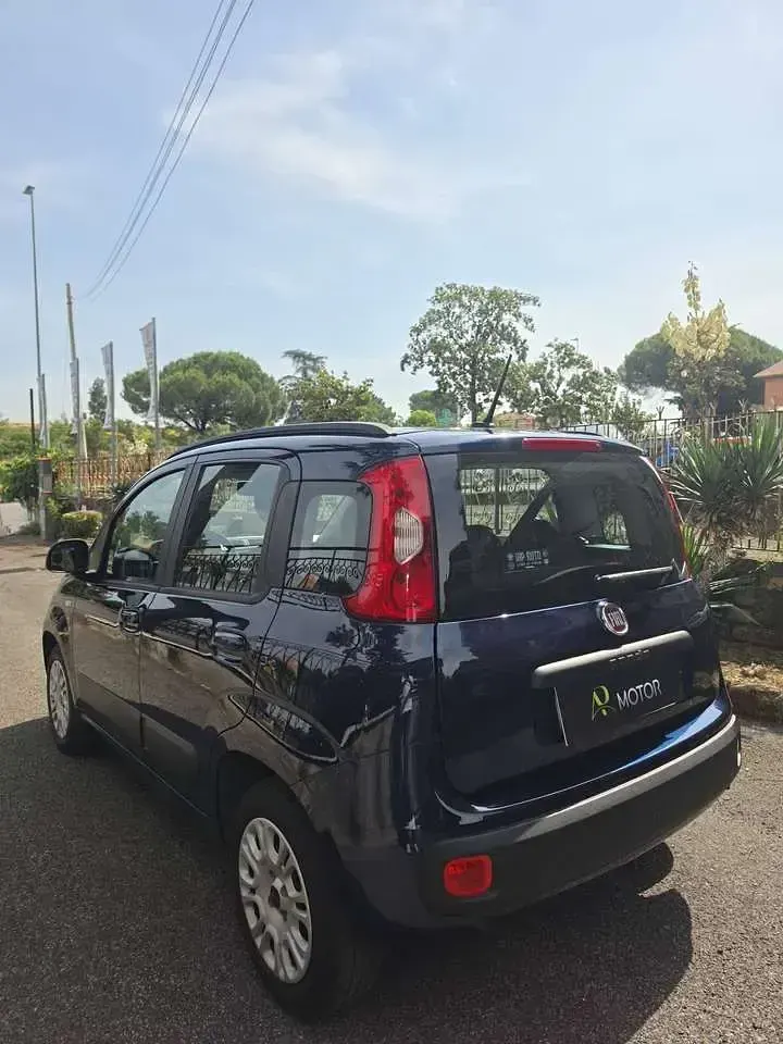 Usata Fiat Panda Lounge 69 CV (50 kW) 2020 Blu/azzurro Utilitaria
