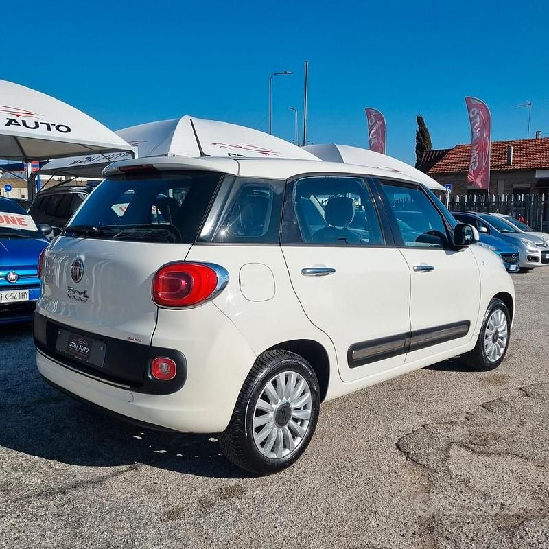 Usata Fiat 500L Lounge 85 CV (62 kW) 2015 Bianco Monovolume