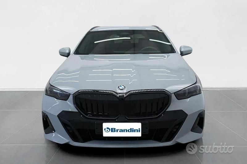 Usata BMW 520 M Sport 197 CV (144 kW) 2024 Grigio Station wagon