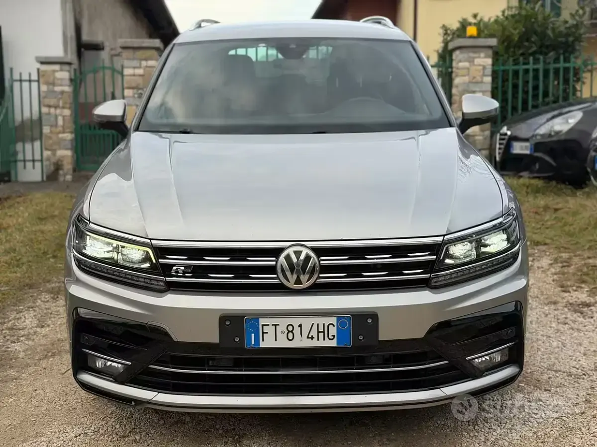 Usata VW Tiguan R-line 150 CV (110 kW) 2019 Grigio SUV