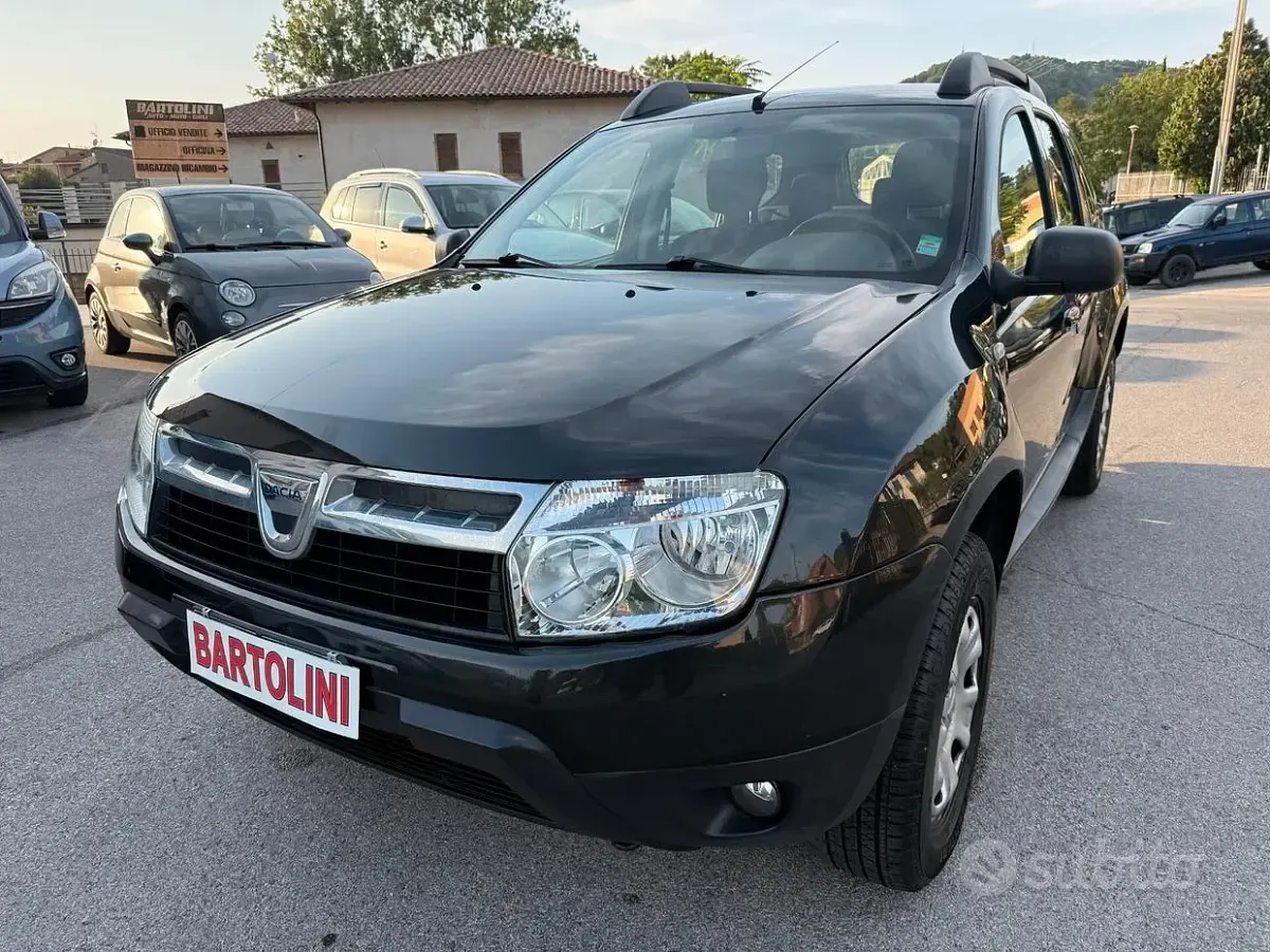 Usata Dacia Duster Lauréate 102 CV (75 kW) 2012 SUV