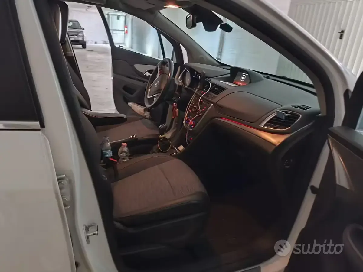 Usata Opel Mokka 140 CV (102 kW) 2016 Bianco SUV