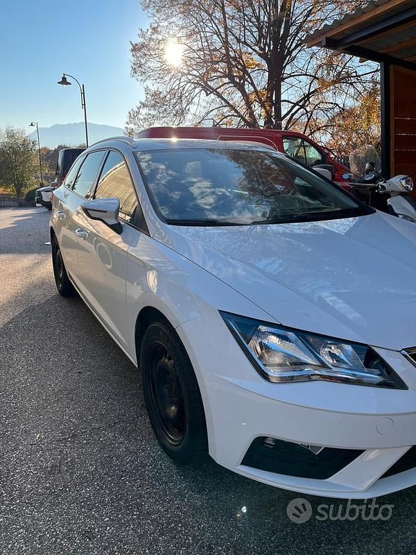 Bianco Usata 2018 Seat Leon ST Station wagon | 12.000 € (Buon prezzo) - Immagine 1/4