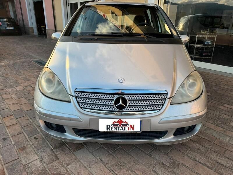 Usata Mercedes A180 Elegance 108 CV (79 kW) 2006 Argento Berlina