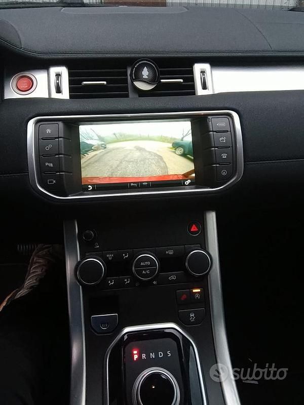 Usata Land Rover Range Rover evoque 150 CV (110 kW) 2016 Rosso SUV