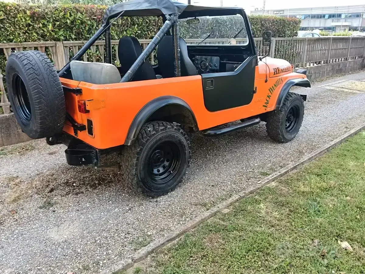 Usata Jeep CJ 1980 Arancione SUV