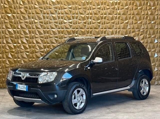 Usata Dacia Duster Lauréate 107 CV (78 kW) 2012 Nero Station wagon