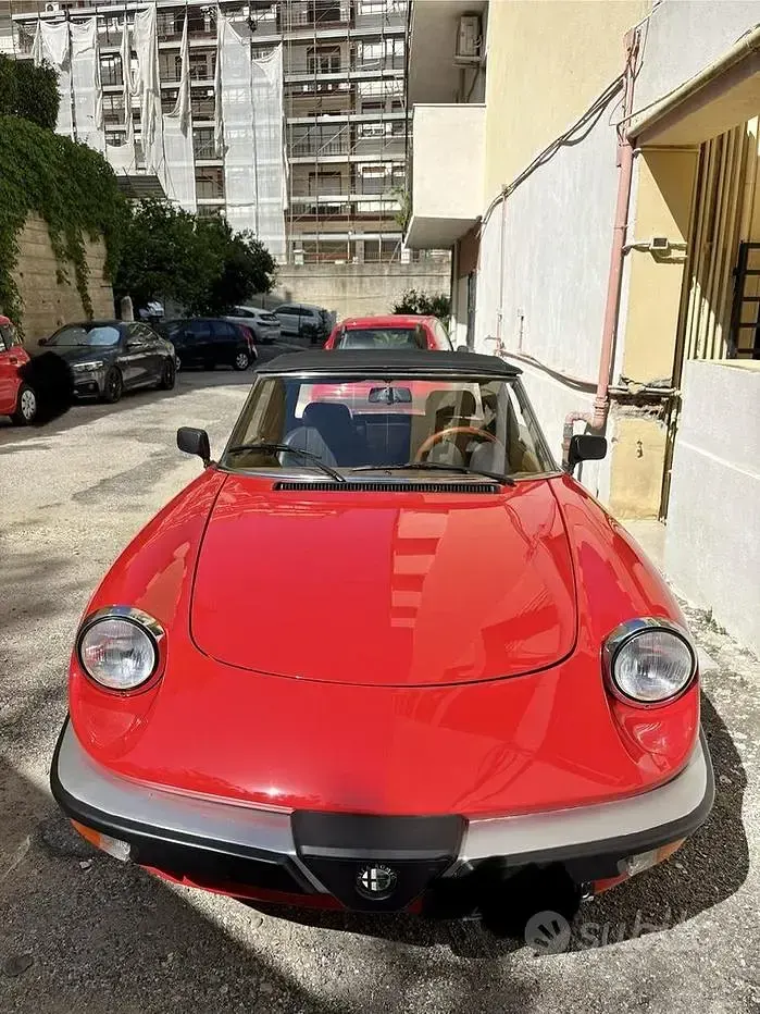Usata Alfa Romeo Spider 106 CV (77 kW) 1993 Cabrio