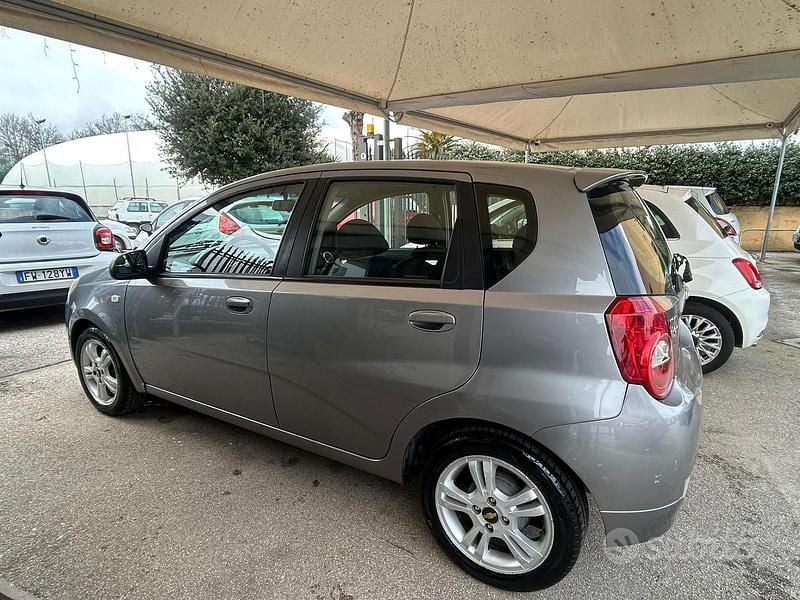 Usata Chevrolet Aveo LT 81 CV (59 kW) 2011 Grigio Berlina