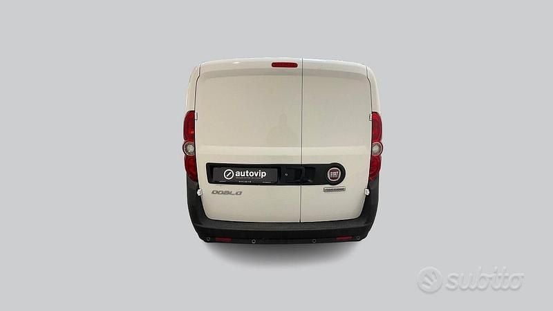 Usata Fiat Doblò S 105 CV (77 kW) 2021 Bianco Monovolume