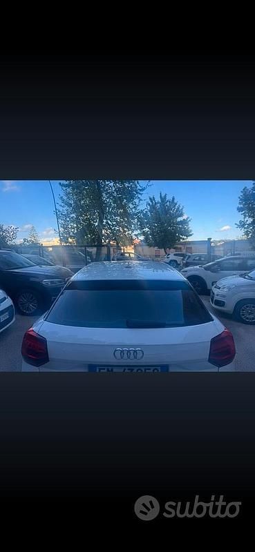 Usata Audi Q2 Business 115 CV (84 kW) 2017 Bianco SUV