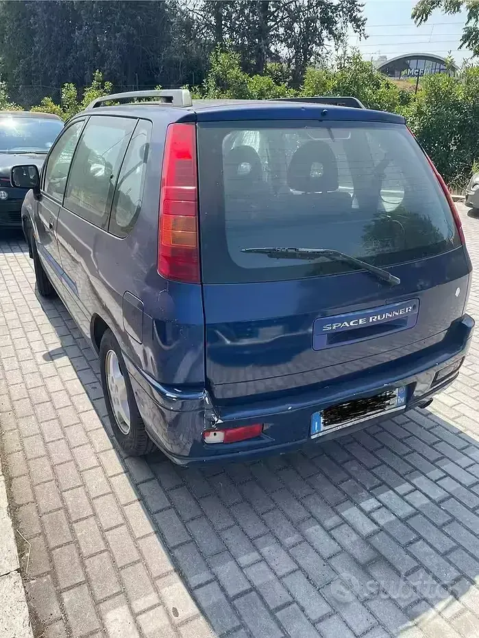 Usata Mitsubishi Space Runner 82 CV (60 kW) 2001 Monovolume
