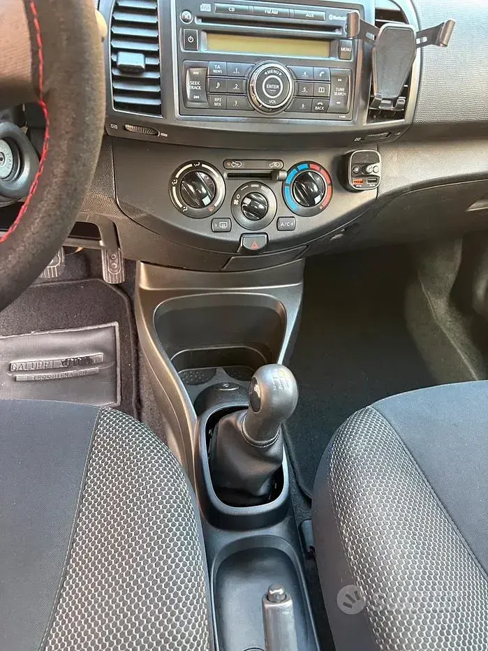 Usata Nissan Micra 80 CV (58 kW) 2008 Marrone Utilitaria