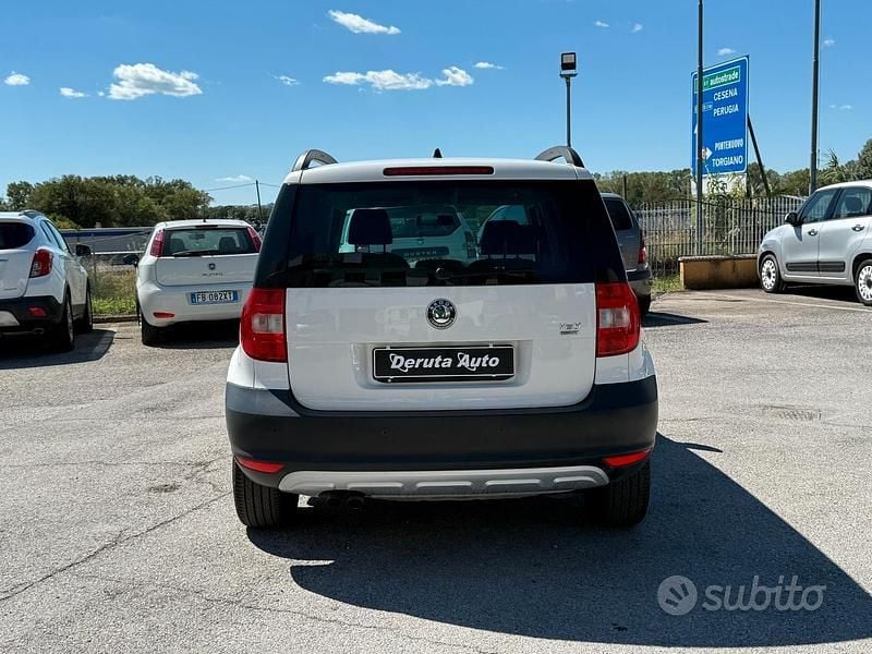 Usata Skoda Yeti GreenLine 105 CV (77 kW) 2013 Bianco SUV