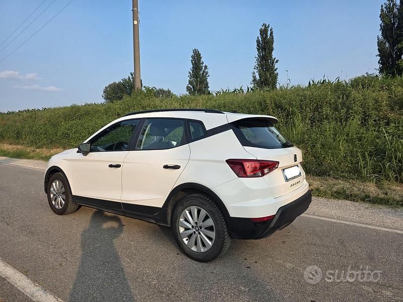 Usata Seat Arona Style 90 CV (66 kW) 2021 Bianco SUV