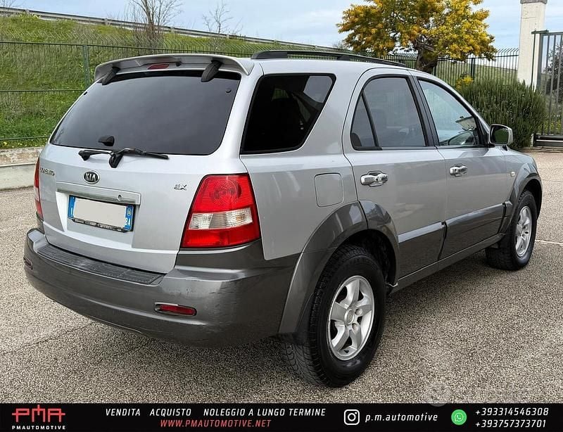 Usata Kia Sorento Active 140 CV (102 kW) 2006 Grigio SUV