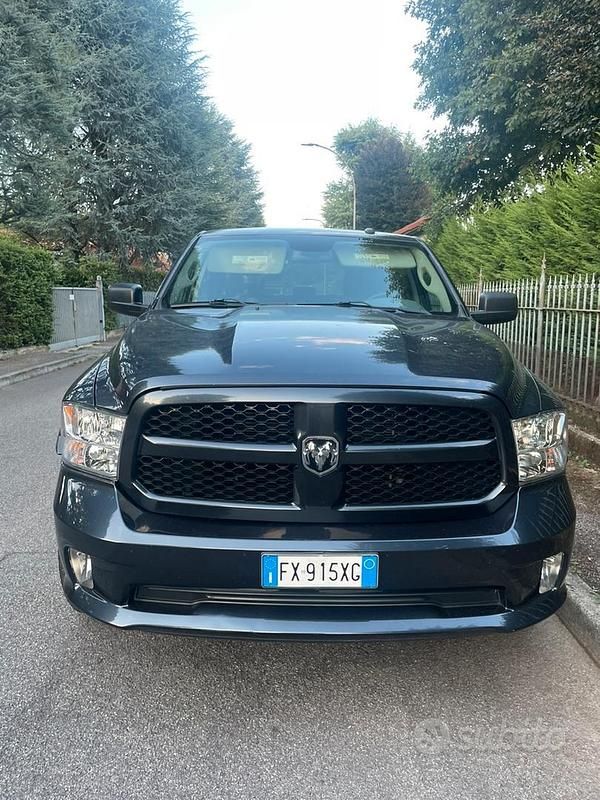 Blu Usata 2016 Dodge Ram Pick-up | 38.000 € (Cara) - Immagine 1/4