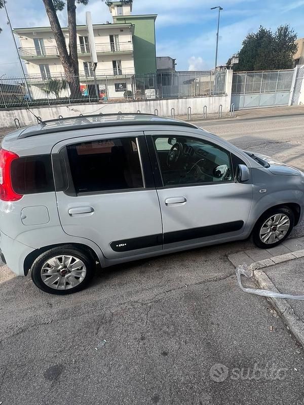 Usata Fiat Panda 69 CV (50 kW) 2019 Grigio Utilitaria
