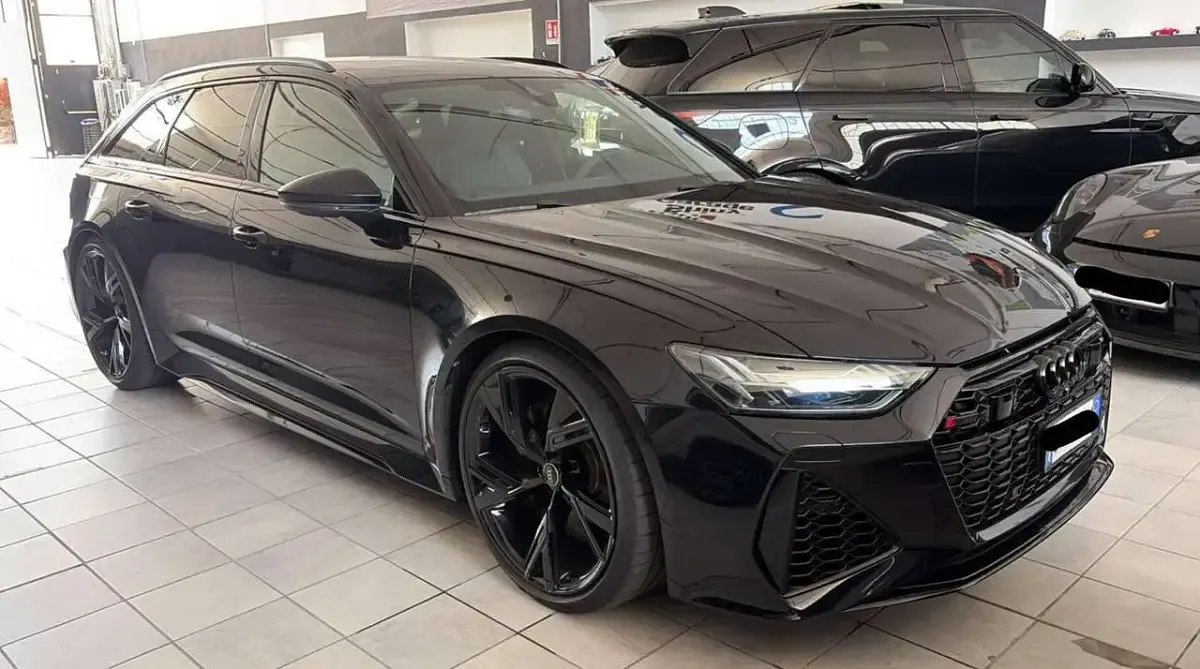 Usata Audi RS6 Performance 605 CV (444 kW) 2024 Nero Station wagon
