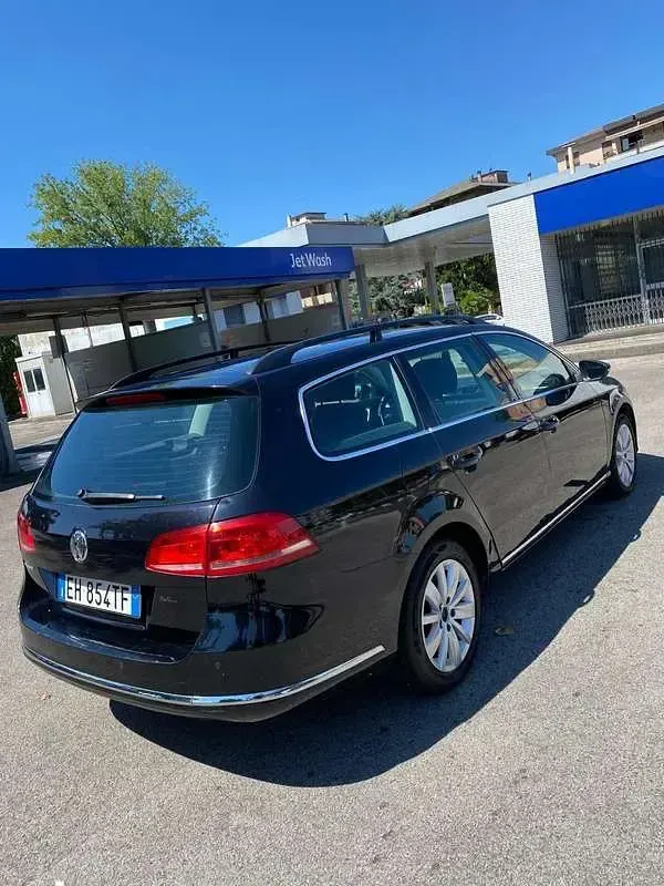 Usata VW Passat 105 CV (77 kW) 2011 Station wagon