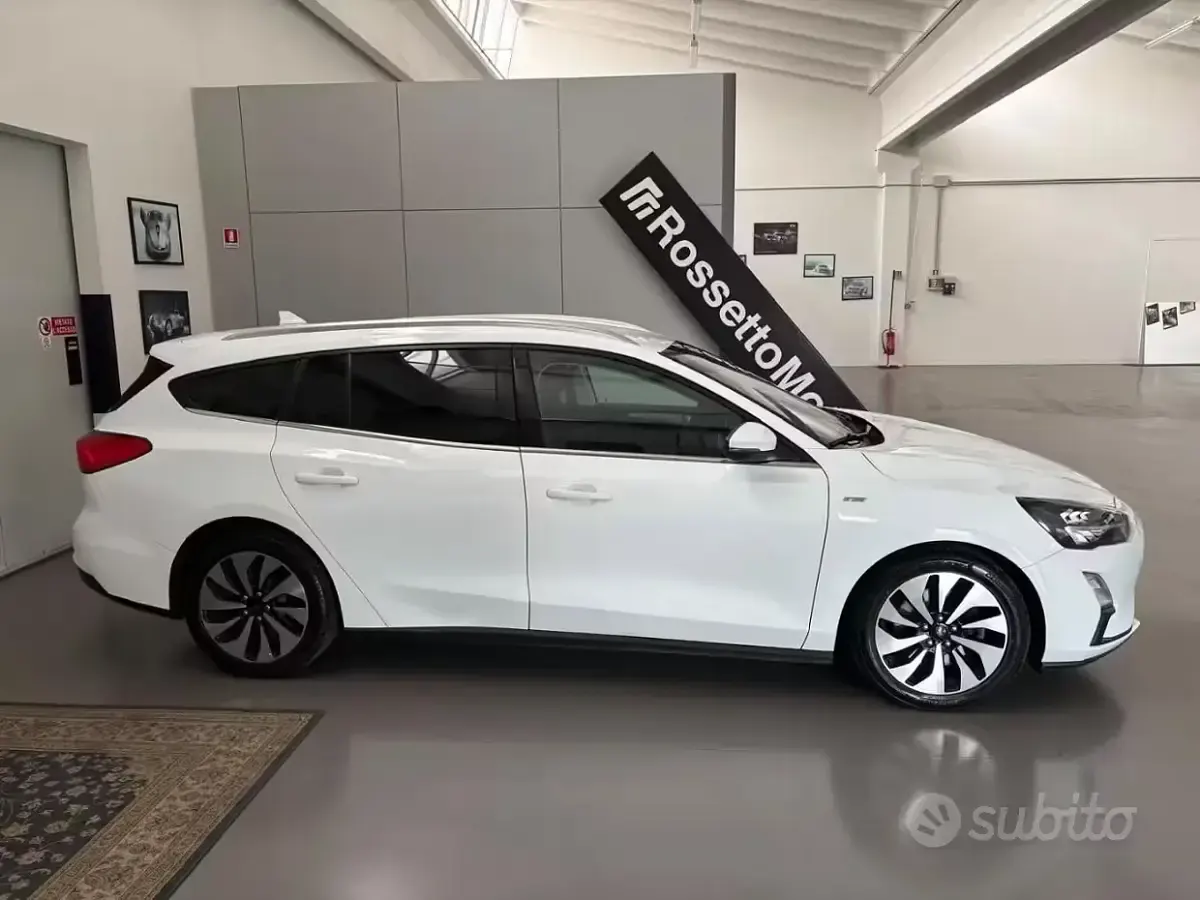 Usata Ford Focus ST-Line 120 CV (88 kW) 2020 Bianco Station wagon