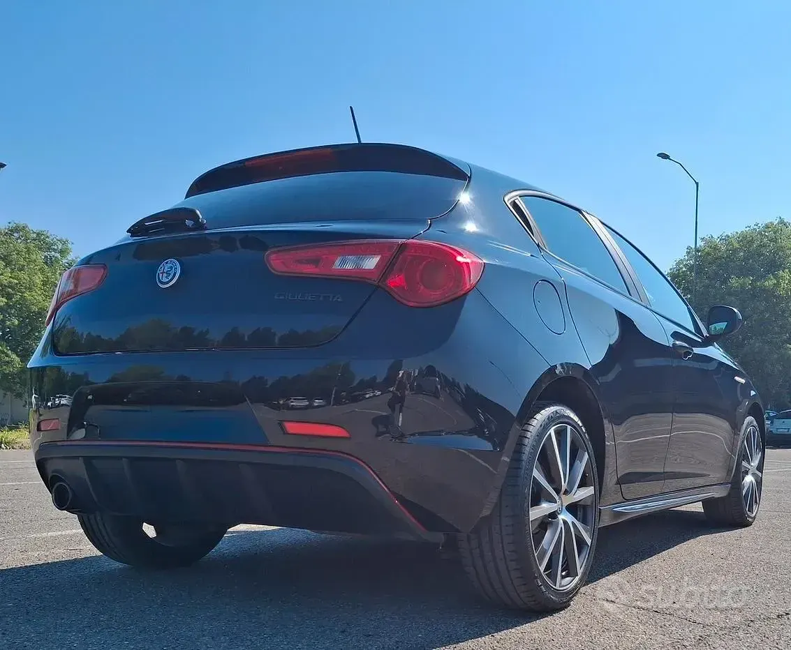Usata Alfa Romeo Giulietta Sprint 120 CV (88 kW) 2021 Berlina