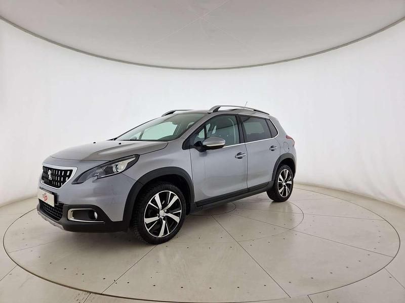 Argento Usata 2019 Peugeot 2008 Allure SUV | 11.900 € (Super prezzo) - Immagine 1/4