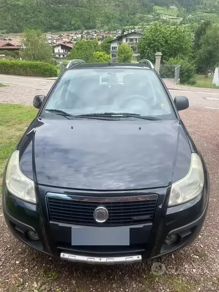 Usata Fiat Sedici Dynamic 120 CV (88 kW) 2008 Nero SUV