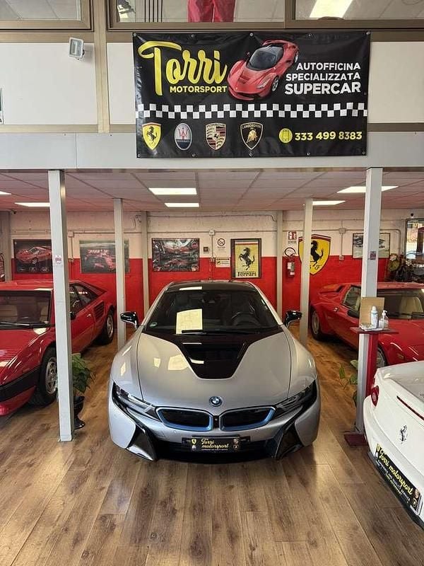 Usata BMW i8 231 CV (169 kW) 2014 Grigio Coupé