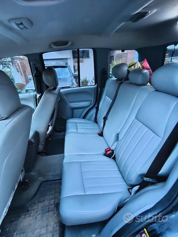 Usata Jeep Cherokee 204 CV (150 kW) 2005 SUV