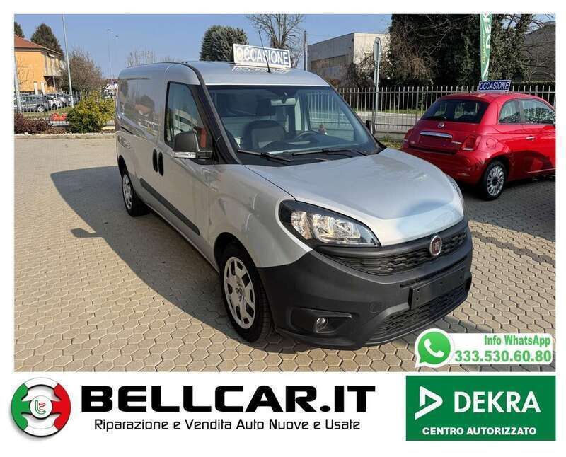 Usata Fiat Doblò Lounge 105 CV (77 kW) 2022 Grigio Monovolume