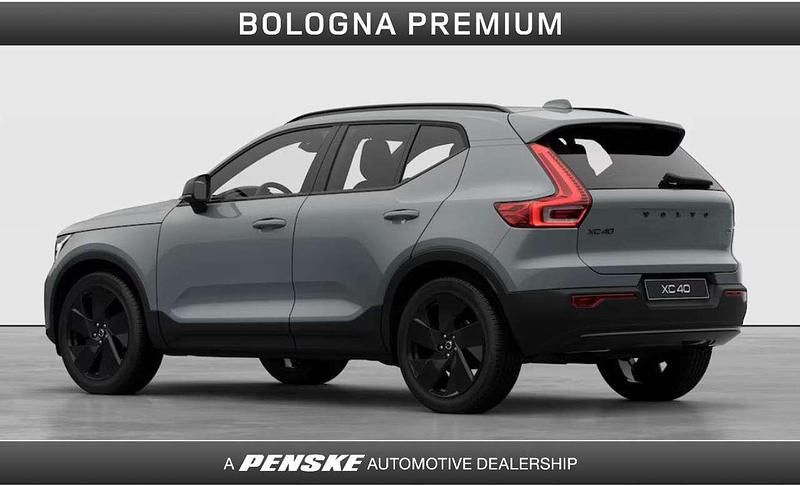 Nuova Volvo XC40 Plus 163 CV (119 kW) 2025 Grigio SUV