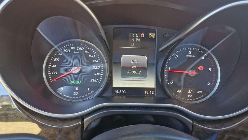 Usata Mercedes 250 190 CV (139 kW) 2016 Nero Furgone