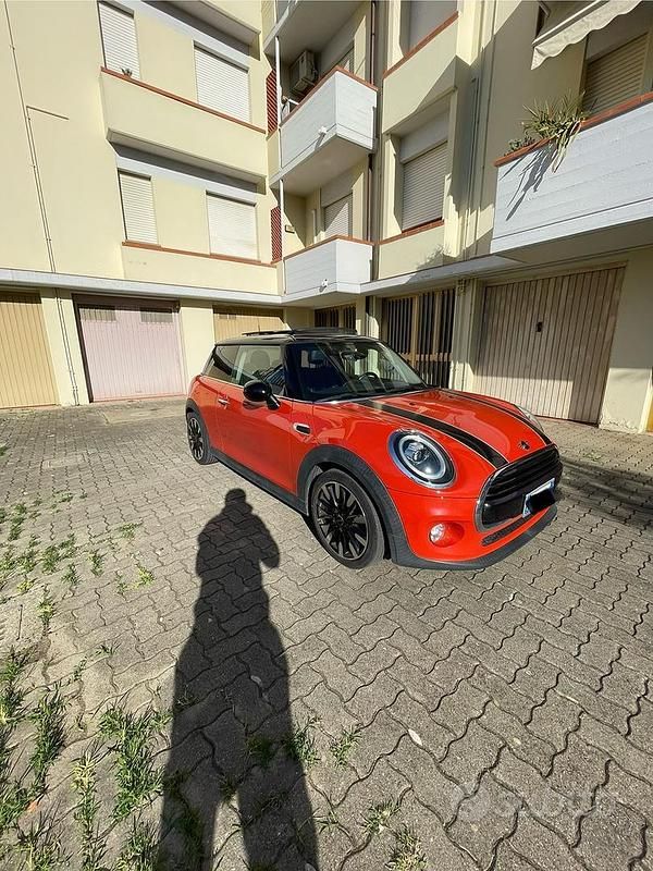 Usata Mini Cooper 136 CV (100 kW) 2018 Arancione Utilitaria