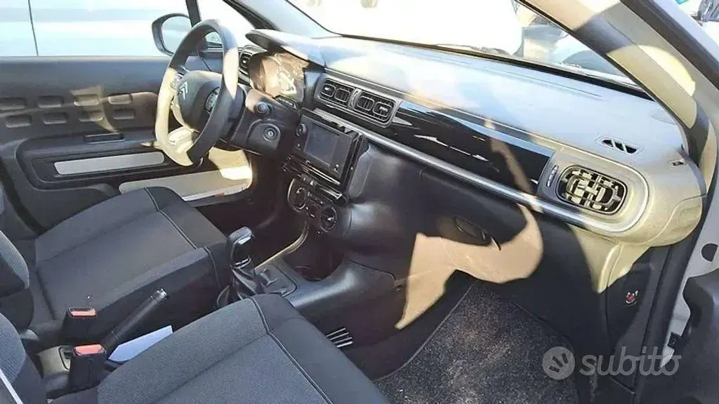 Usata Citroën C3 PureTech 83 CV (61 kW) 2023 Grigio Utilitaria