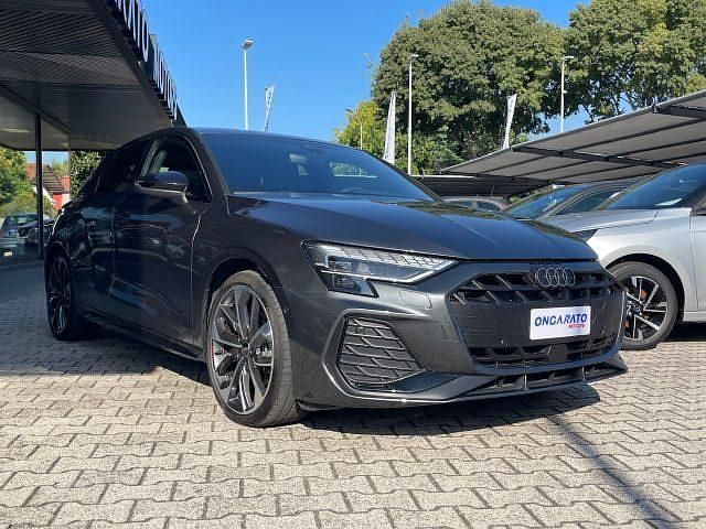 Usata Audi A3 S-Line 150 CV (110 kW) 2024 Grigio Berlina