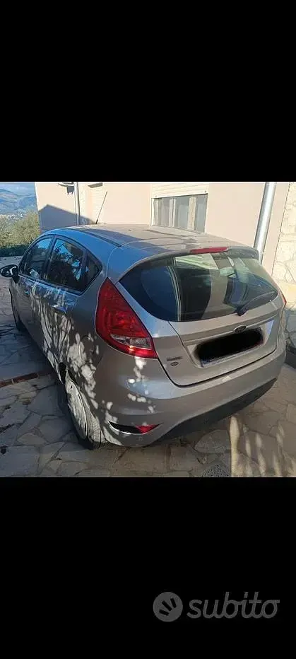 Usata Ford Fiesta Titanium 95 CV (69 kW) 2012 Utilitaria