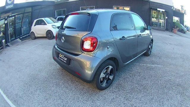 Usata Smart ForFour 71 CV (52 kW) 2018 Grigio Utilitaria