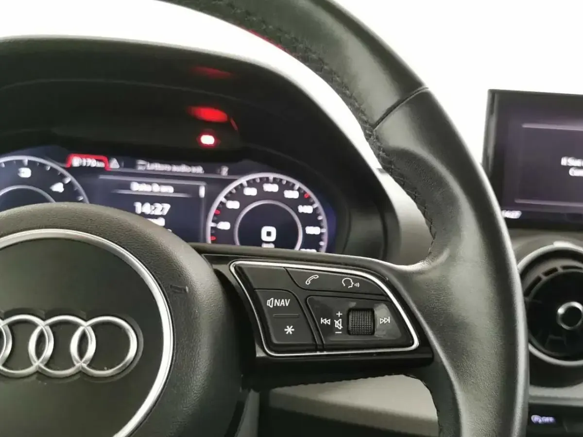 Usata Audi Q2 Admired 116 CV (85 kW) 2022 Bianco SUV