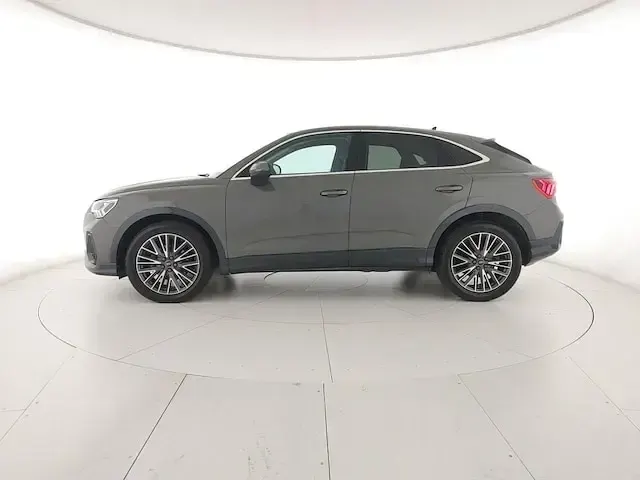 Usata Audi Q3 Sportback Business Plus 150 CV (110 kW) 2023 Grigio chronos metallizzato SUV