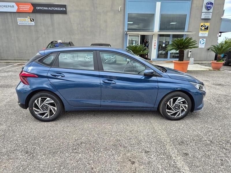Novo Hyundai i20 90 HP (66 kW) 2026 Azul Citadino