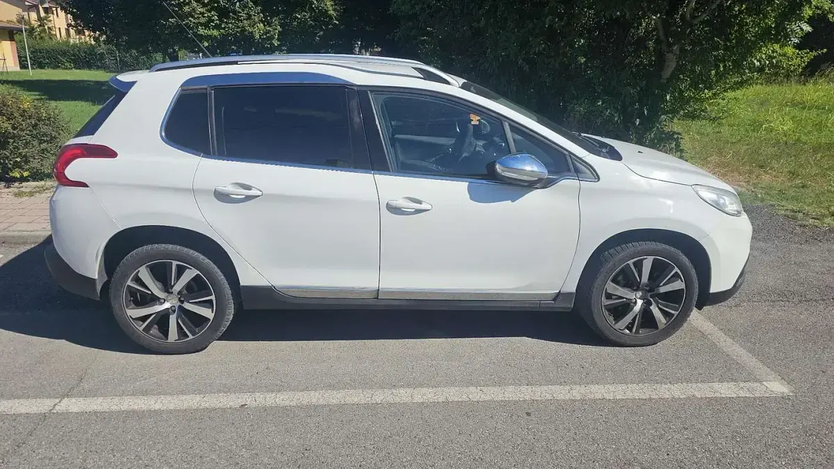 Usata Peugeot 2008 Allure 120 CV (88 kW) 2015 SUV