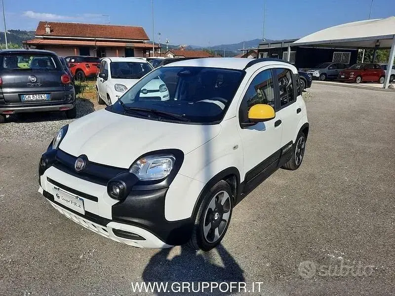Usata Fiat Panda Cross 70 CV (51 kW) 2025 Bianco Utilitaria