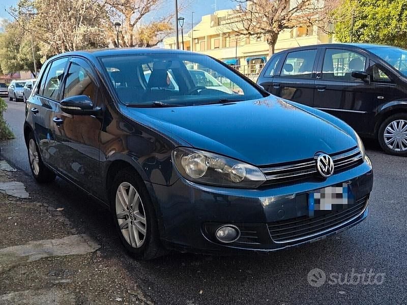 Usata VW Golf VI 104 CV (76 kW) 2011 Grigio Utilitaria