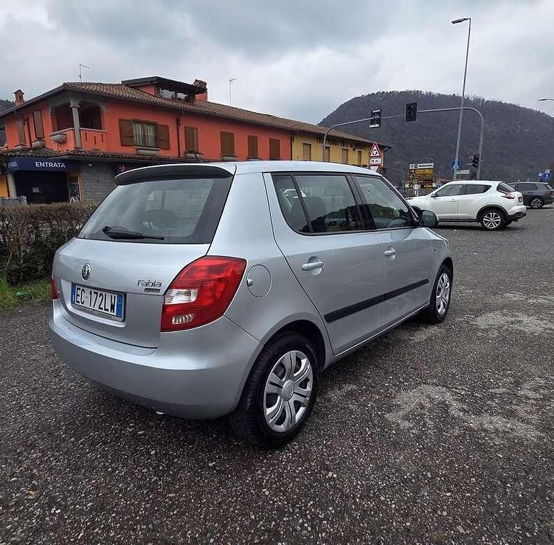 Usata Skoda Fabia Ambition 69 CV (50 kW) 2010 Berlina