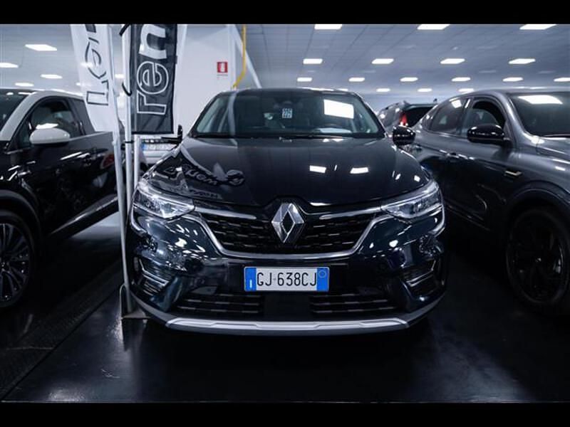 Usata Renault Arkana Intens 145 CV (106 kW) 2022 Grigio chiaro SUV